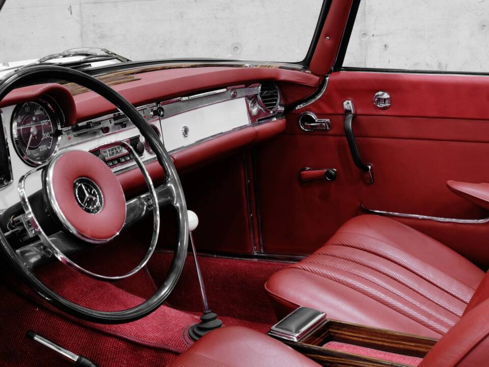 Immagine 20/40 di Mercedes-Benz 230 SL (1966)