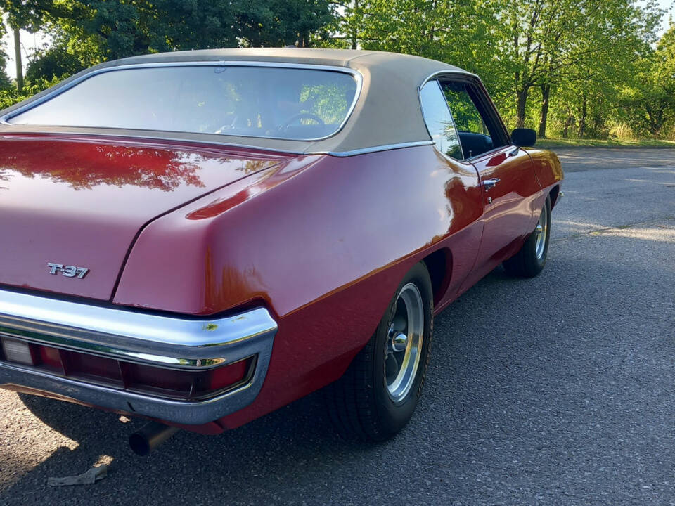 Image 4/6 of Pontiac Le Mans (1971)