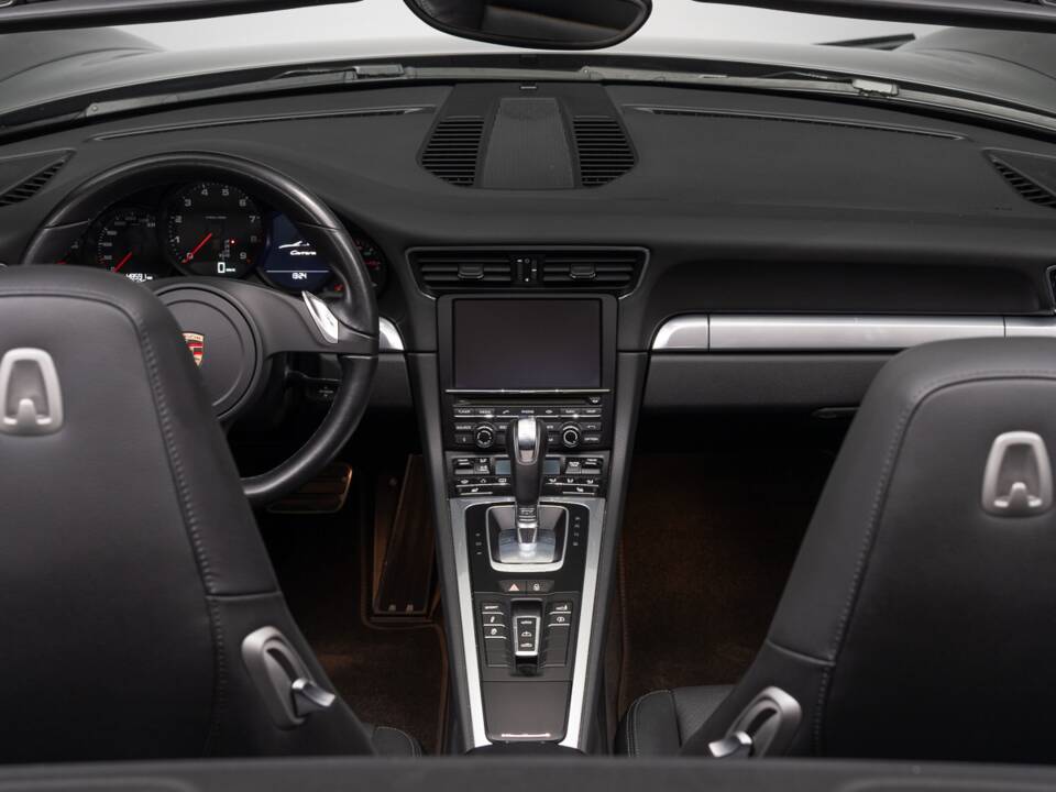 Imagen 34/42 de Porsche 911 Carrera (2012)