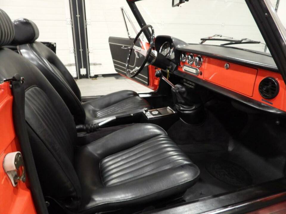Image 9/15 de Alfa Romeo 1750 Spider Veloce (1969)