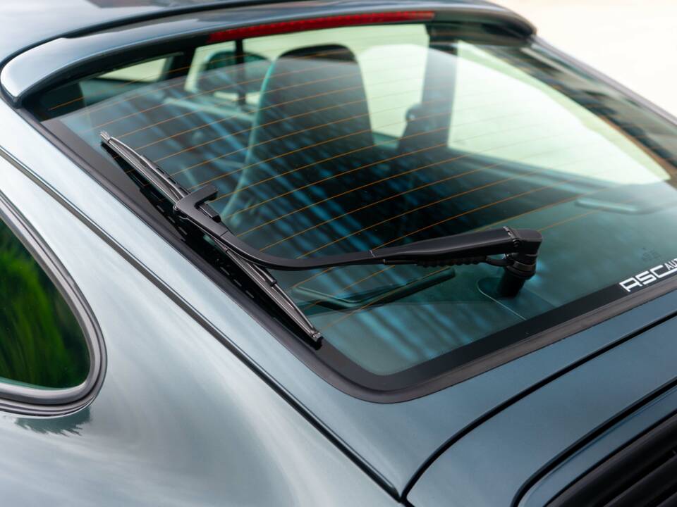 Bild 12/42 von Porsche 911 Carrera (1994)