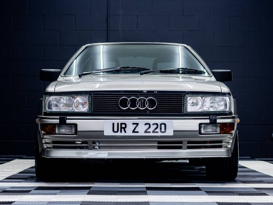 Bild 5/44 von Audi 200 - 2.2 Turbo quattro (1900)