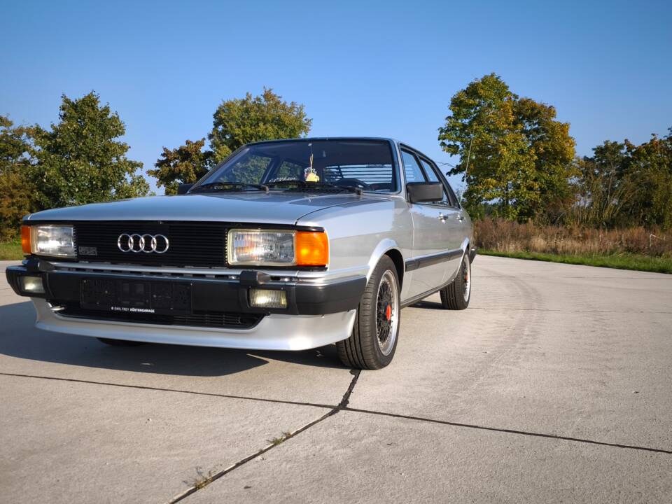 Image 20/94 de Audi 80 CD 5S (1982)