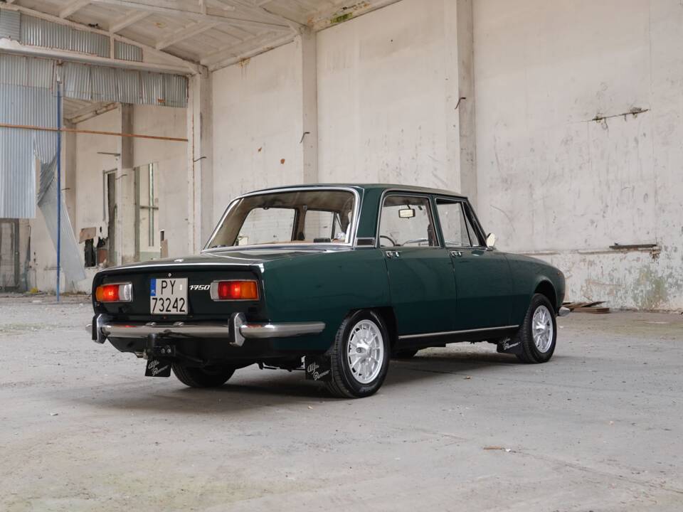 Image 14/83 of Alfa Romeo 1750 Berlina (1970)