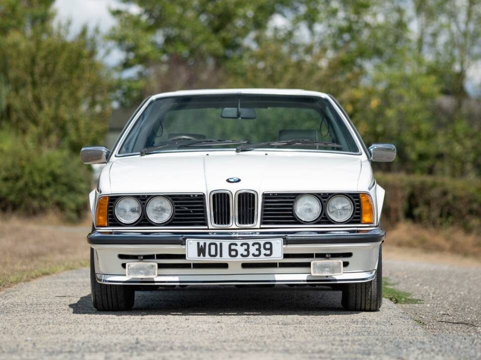 Bild 7/44 von BMW 628 CSi (1900)