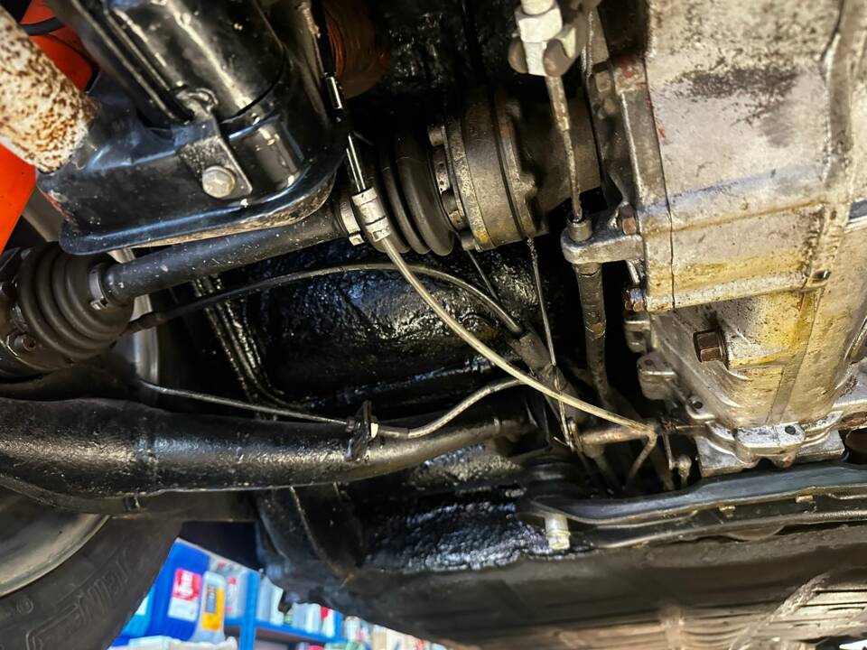 Image 43/44 of Porsche 912 (1968)