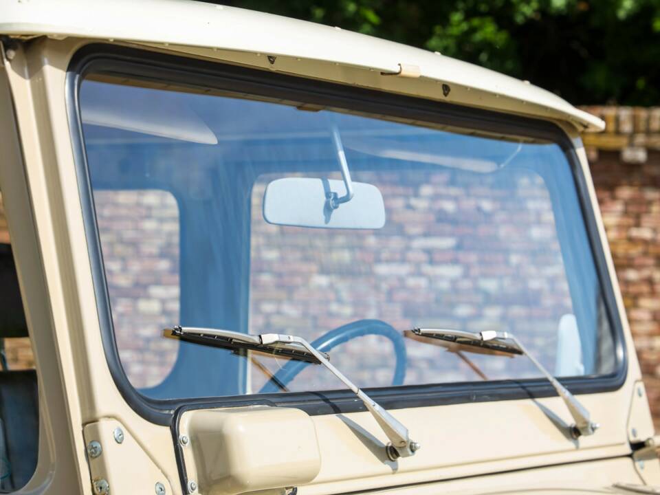 Bild 37/50 von Toyota Land Cruiser BJ 40 (1977)