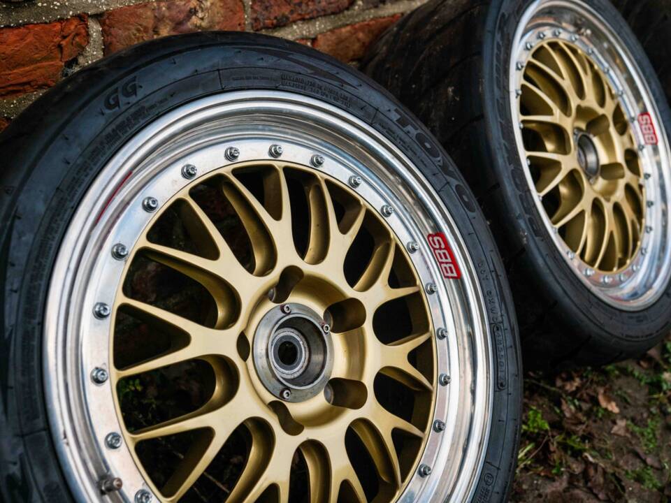 Image 30/84 of Porsche 911 Carrera RSR 3.8 (1993)