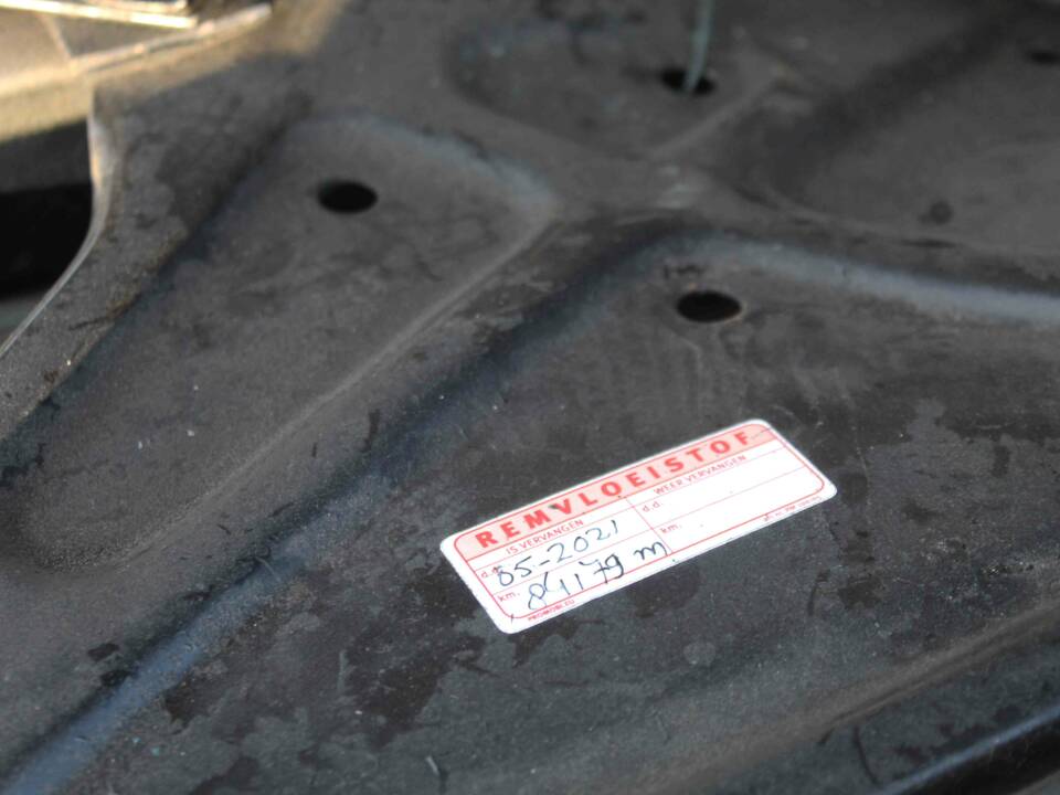 Image 56/56 of Cadillac Coupe DeVille (1977)