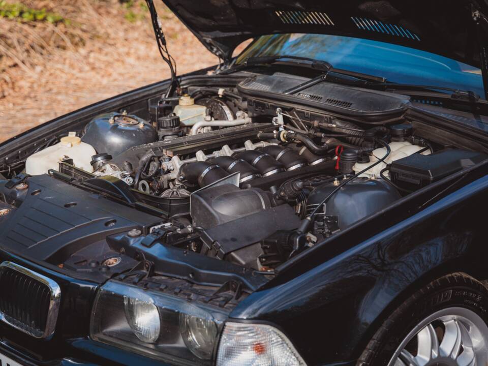Immagine 36/37 di BMW M3 (1997)