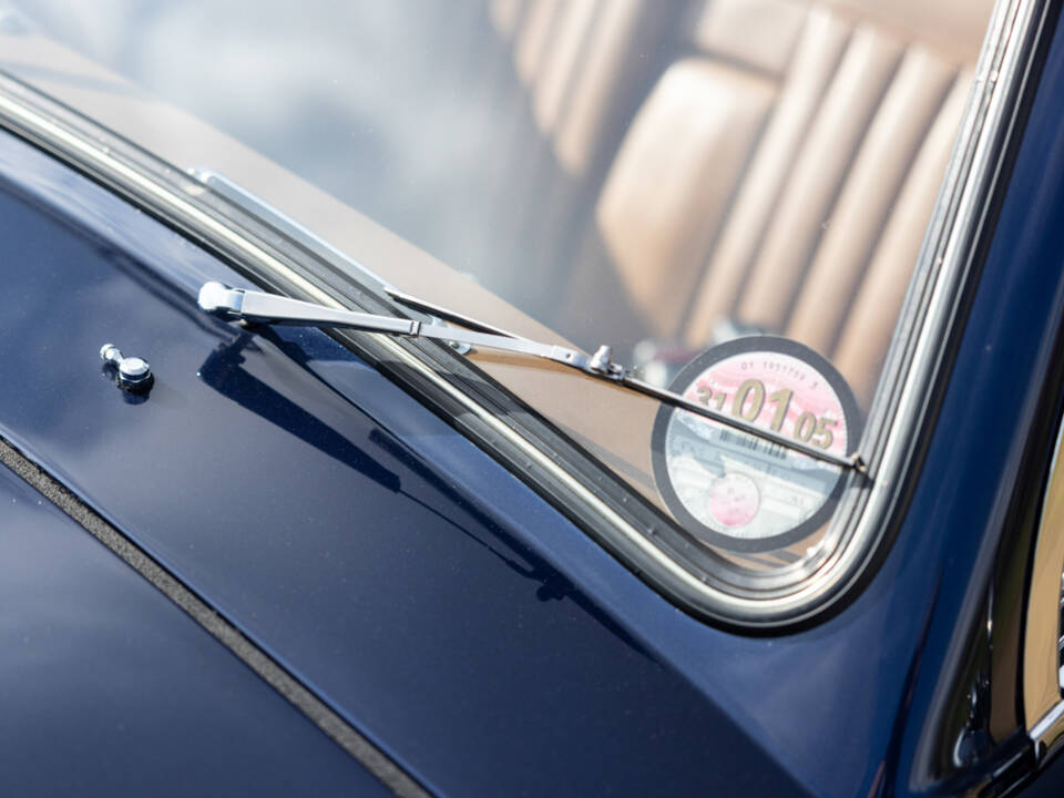 Image 44/50 of Aston Martin DB 2&#x2F;4 Mk I Vantage Convertible (1953)