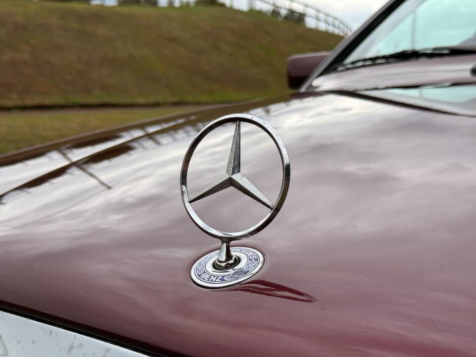 Bild 9/32 von Mercedes-Benz E 220 (1996)
