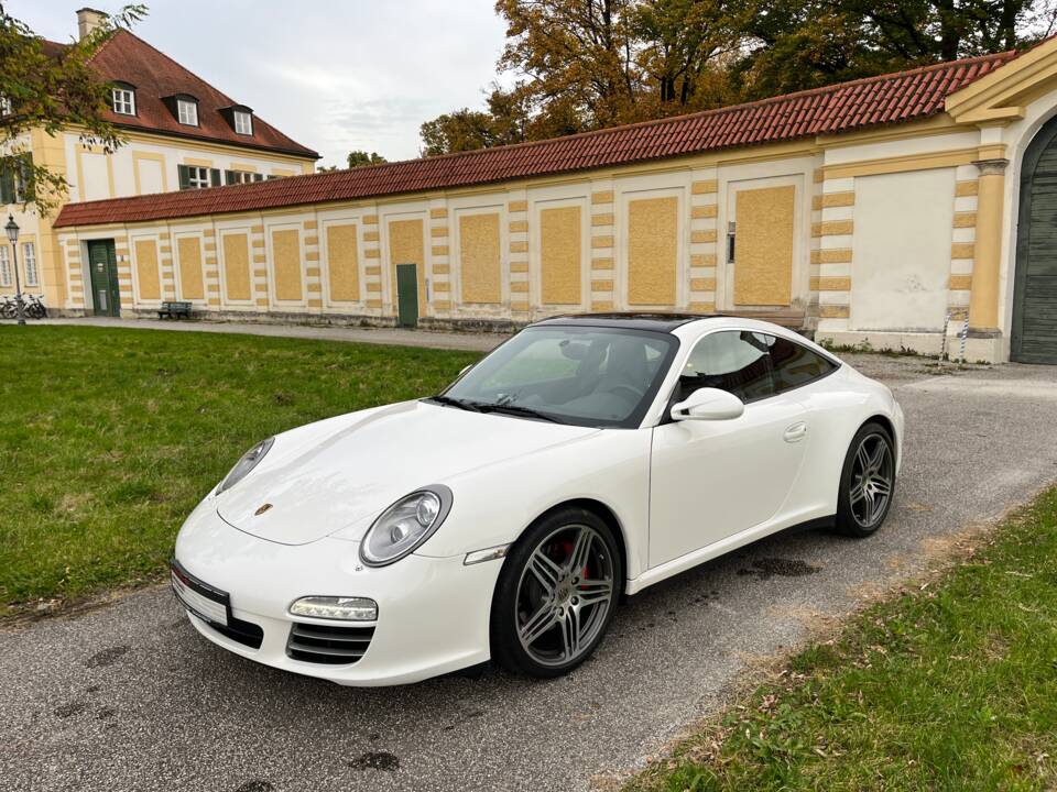 Image 4/58 de Porsche 911 Targa 4S (2010)