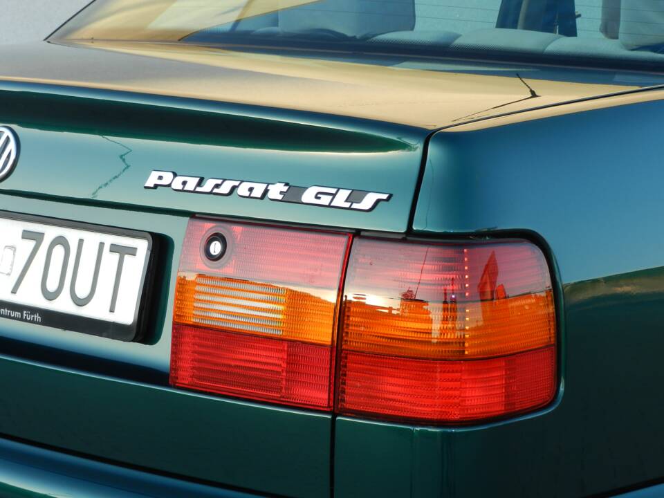 Bild 9/40 von Volkswagen Passat 2.0 (1995)