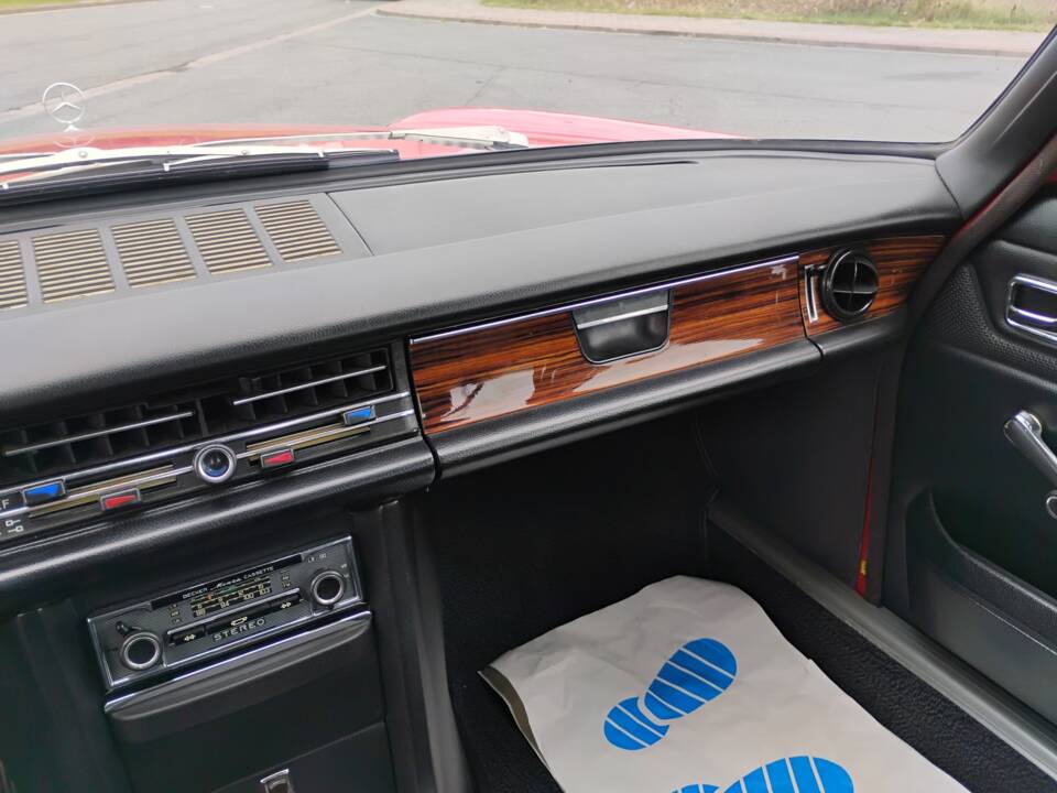 Image 7/11 de Mercedes-Benz 280 E (1972)