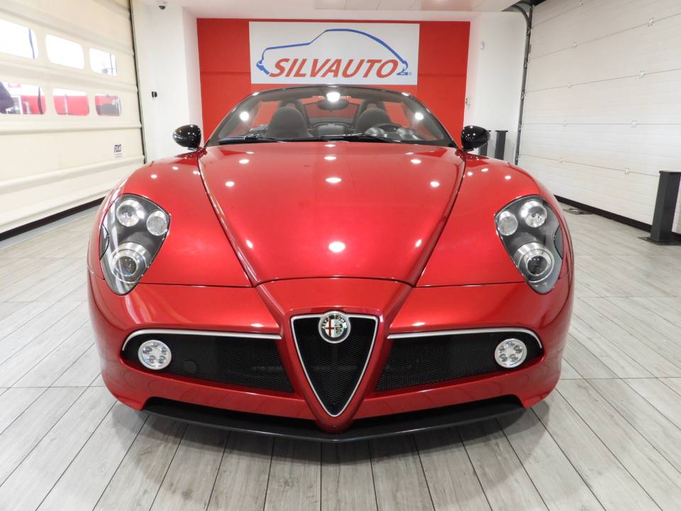 Afbeelding 2/15 van Alfa Romeo 8C Spider (2010)