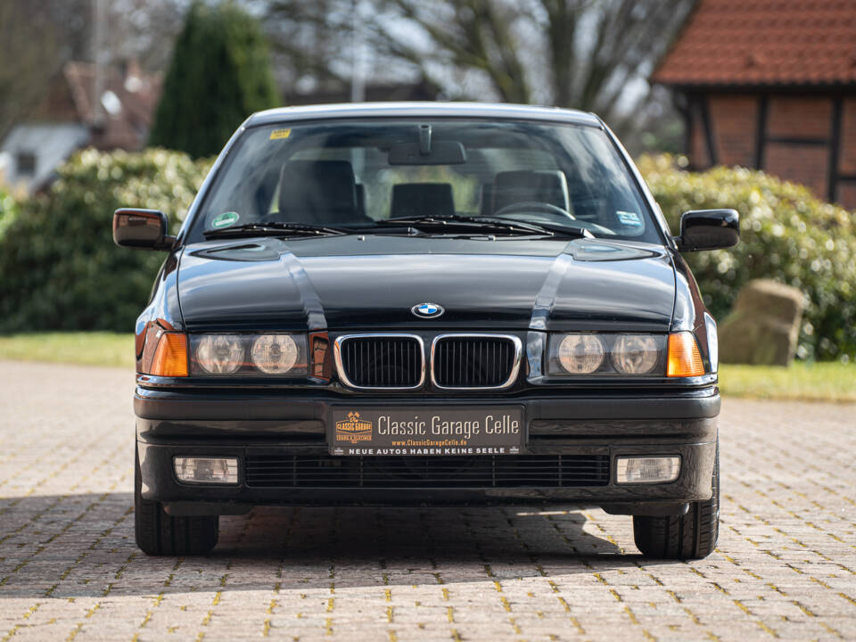 Bild 6/44 von BMW 328i Touring (1997)