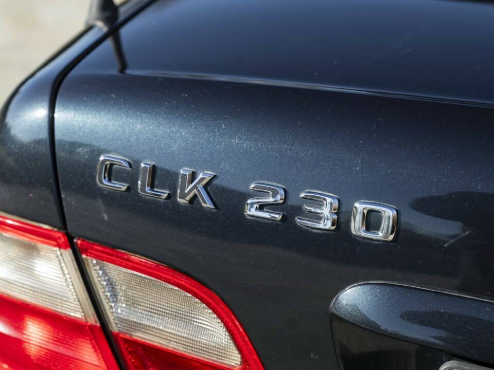 Bild 50/50 von Mercedes-Benz CLK 230 Kompressor (1999)