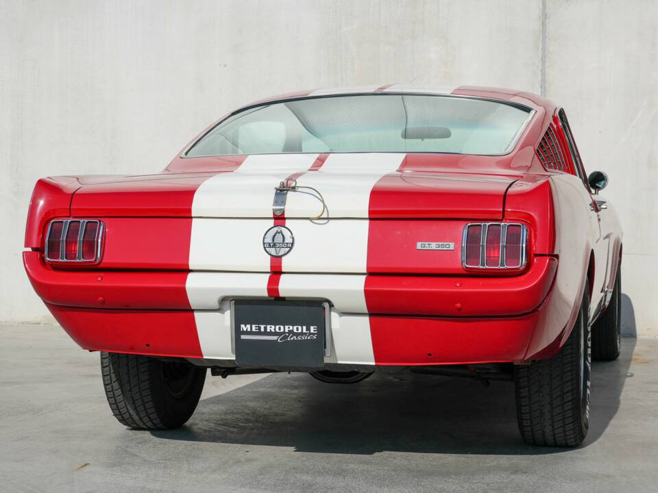 Image 37/50 of Ford Shelby GT 350 (1965)