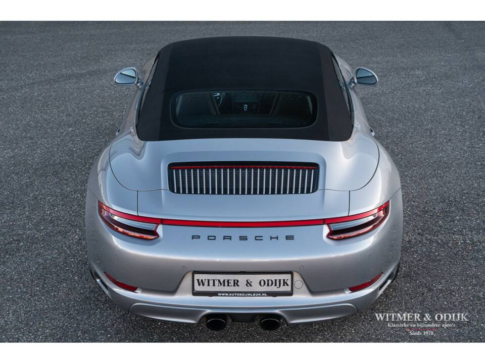 Image 3/38 of Porsche 911 Carrera GTS (2017)