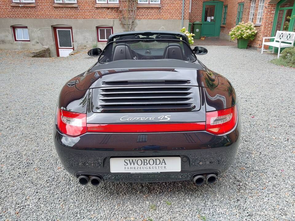 Bild 4/15 von Porsche 911 Carrera 4S (2011)