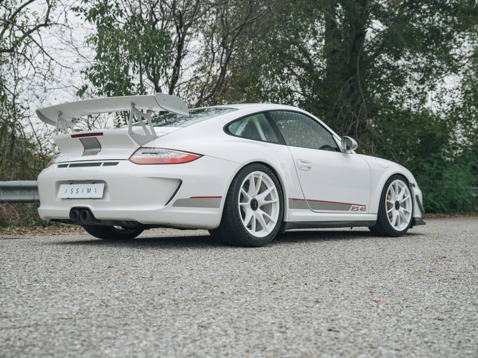 Image 7/70 of Porsche 911 GT3 RS 4.0 (2011)