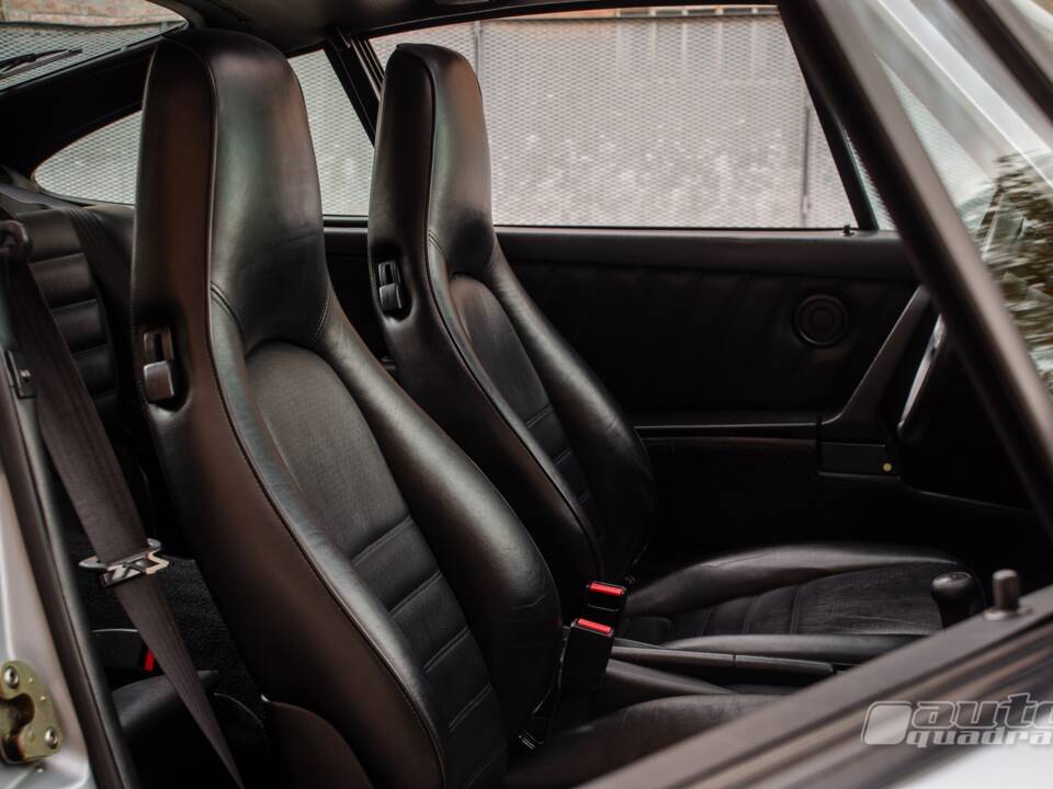 Bild 14/20 von Porsche 911 Carrera 4 (1991)