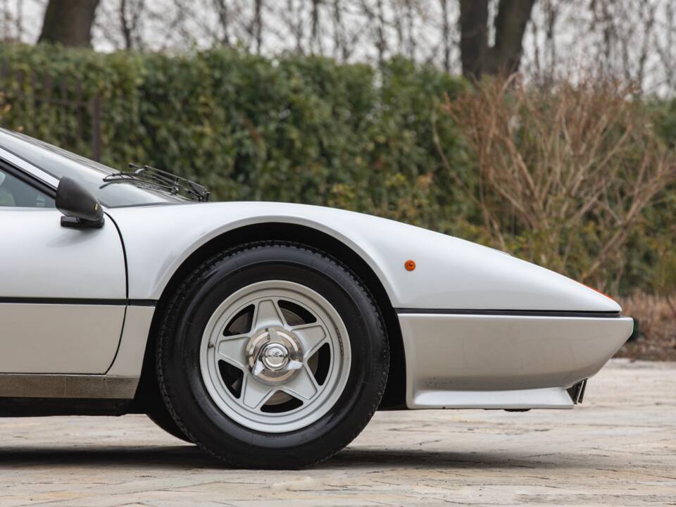 Image 26/50 de Ferrari 512 BBi (1982)