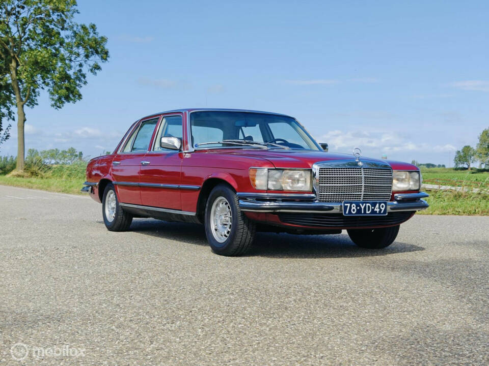 Image 5/50 of Mercedes-Benz 350 SE (1973)