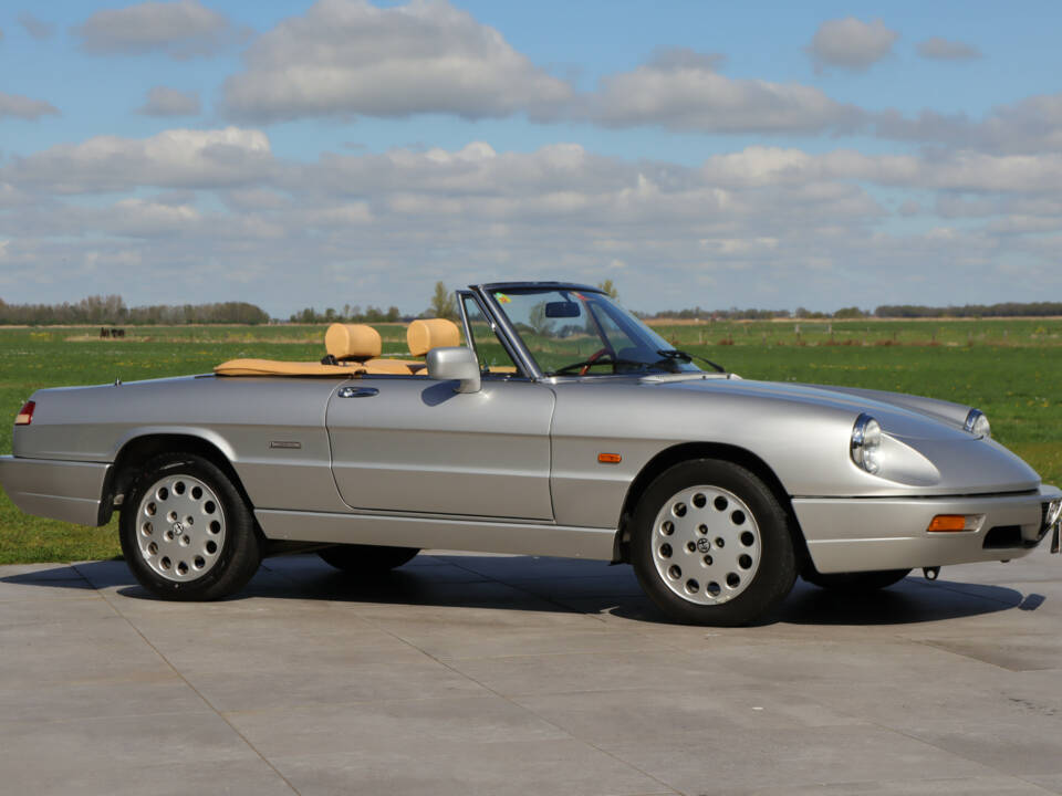 Image 17/50 of Alfa Romeo 2.0 Spider (1992)