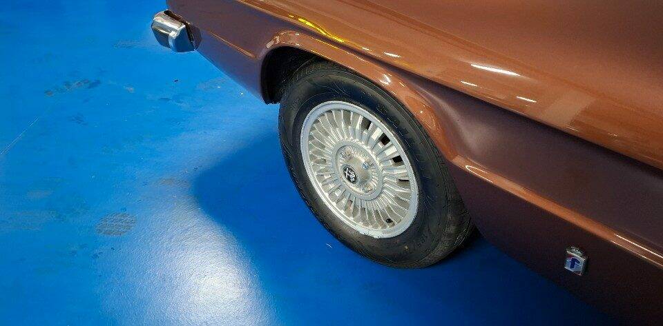 Image 40/45 of Alfa Romeo Spider Veloce 2000 (1981)