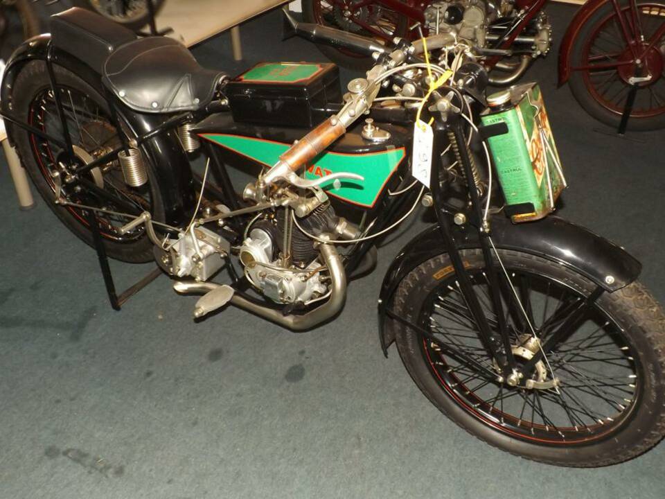 Bild 1/33 von Ravat 250 (1913)