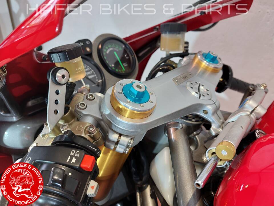 Immagine 16/21 di Ducati DUMMY (2001)