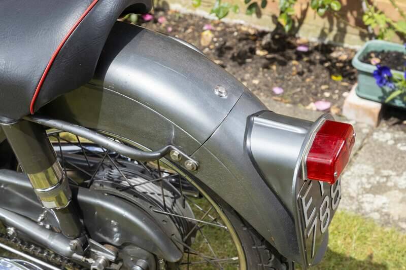 Immagine 25/34 di Norton Dominator 99 (1956)