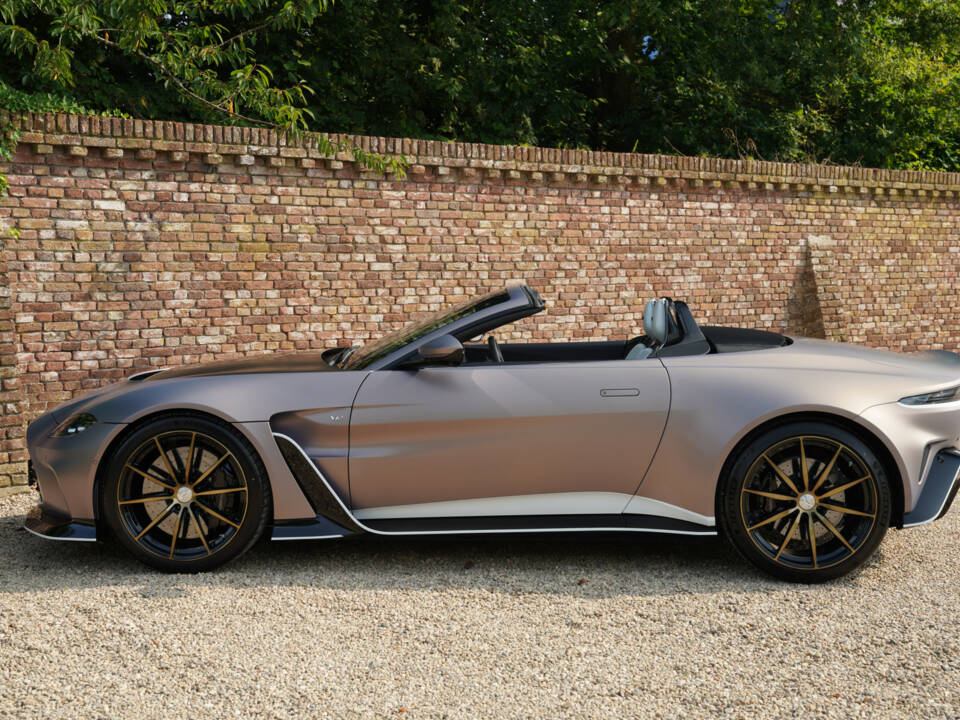 Image 32/50 of Aston Martin V8 Vantage Roadster (2023)