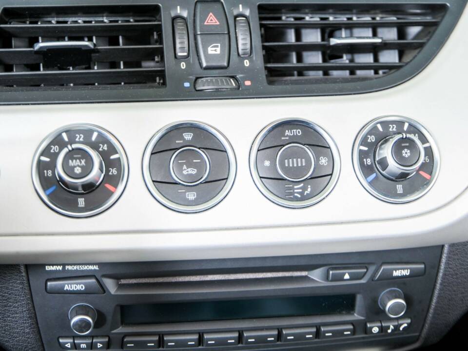 Image 20/50 of BMW Z4 sDrive23i (2010)