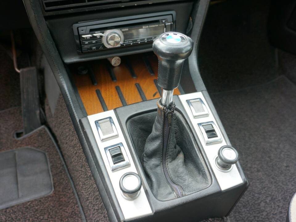 Bild 37/38 von BMW 3,0 CSi (1973)