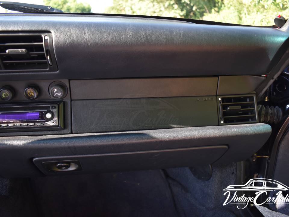 Bild 33/50 von Porsche 911 Carrera 2 (1992)