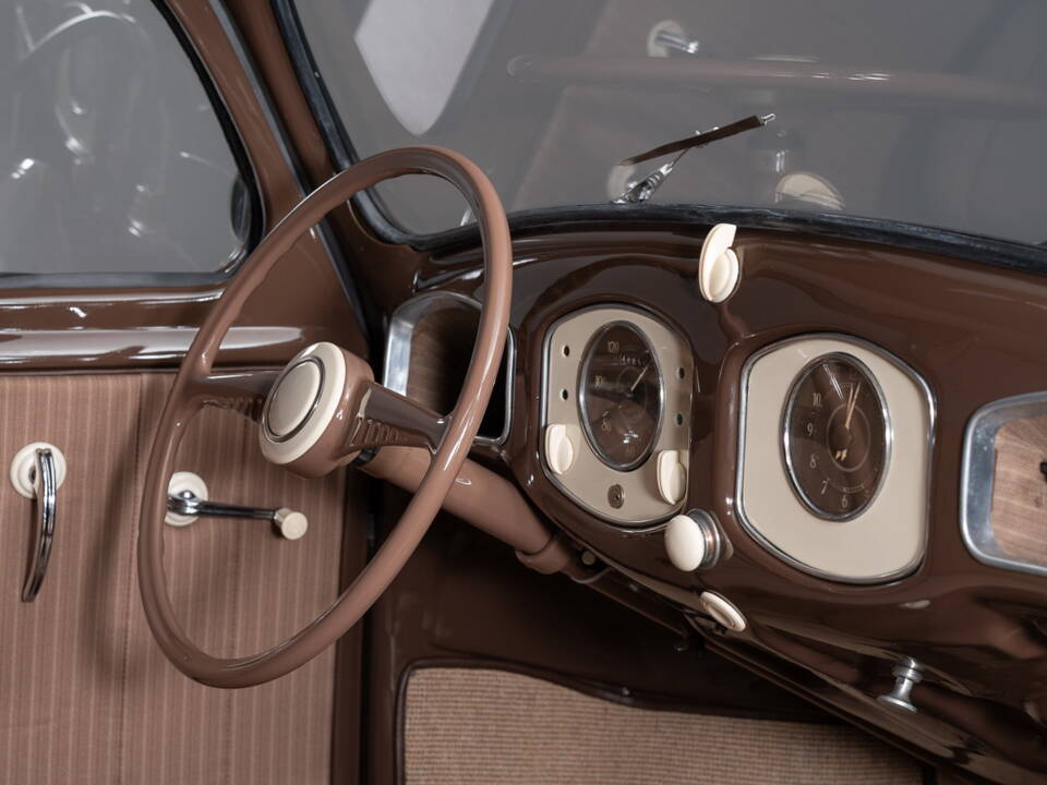 Imagen 25/39 de Volkswagen Escarabajo Estandar (1950)