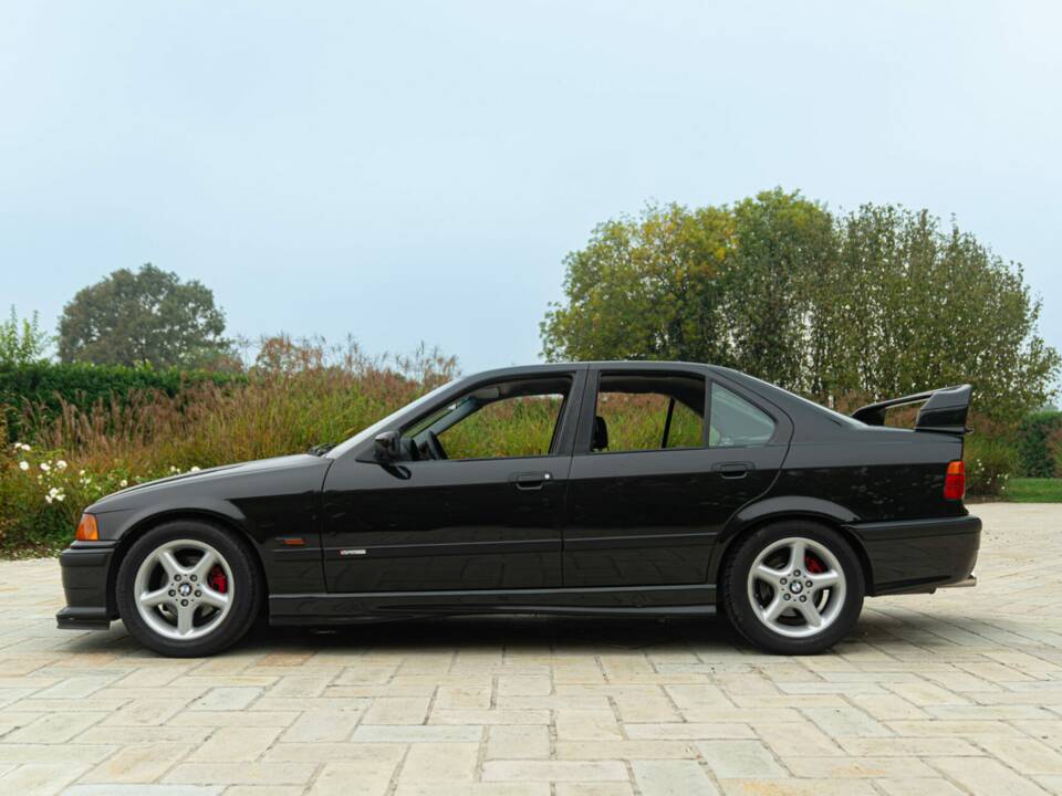 Image 4/50 of BMW 318 (1994)