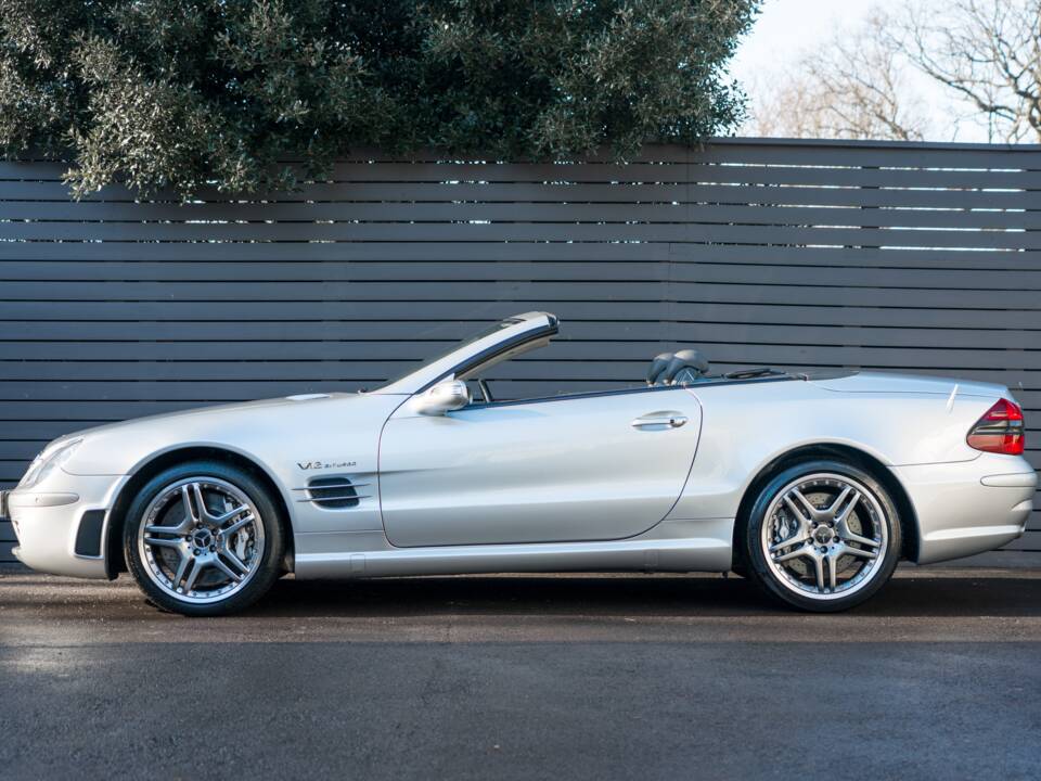 Image 33/51 of Mercedes-Benz SL 65 AMG (2007)