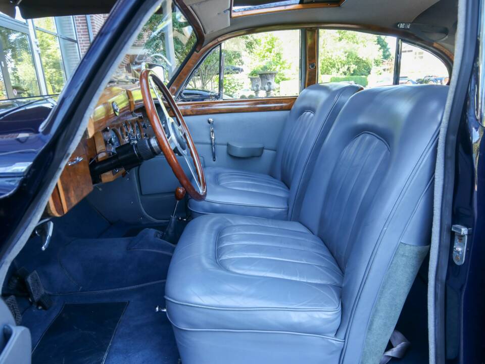 Image 12/50 de Jaguar Mk IX (1961)