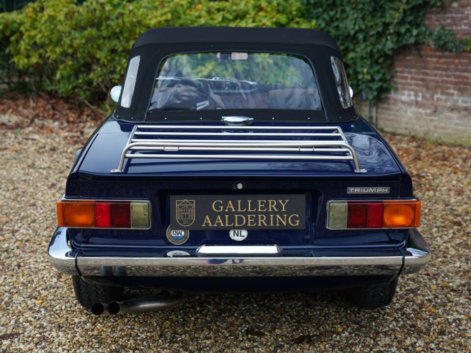 Image 39/50 of Triumph TR 6 PI (1972)