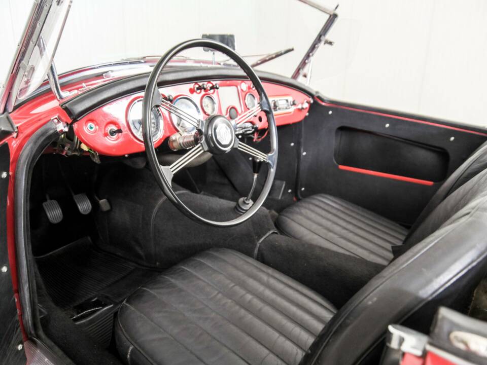 Imagen 11/50 de MG MGA 1600 (1961)