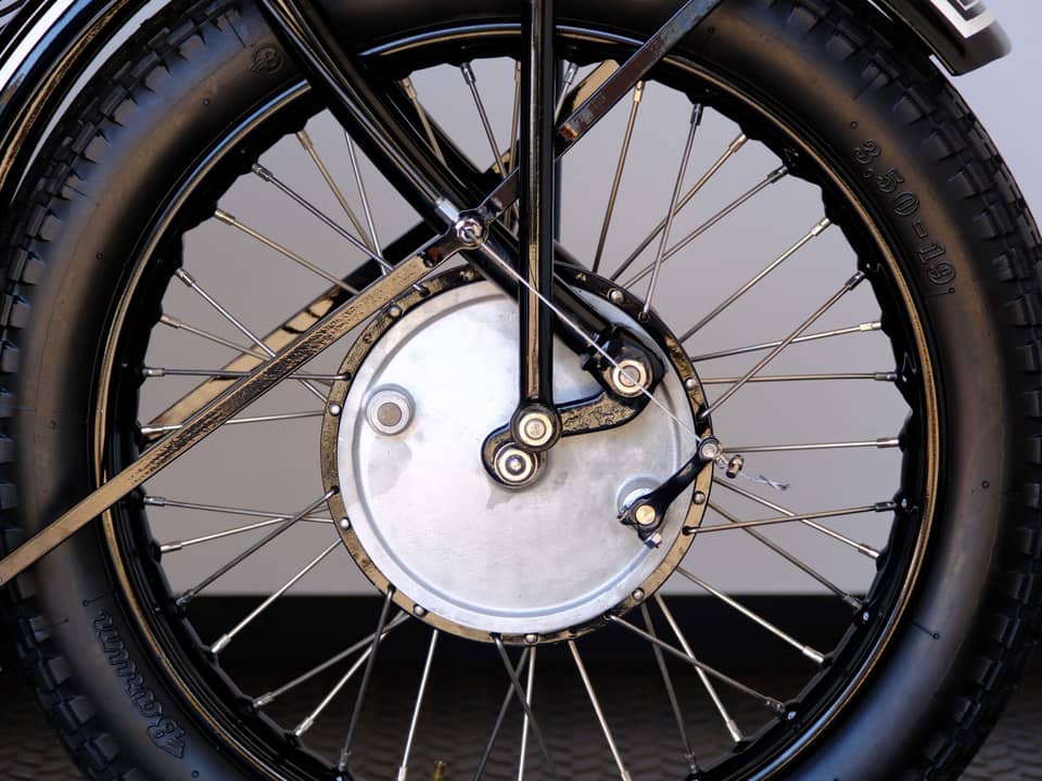 Image 3/88 of BMW R 62 (1929)