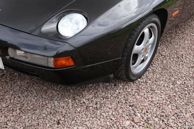 Bild 39/50 von Porsche 928 GTS (1995)