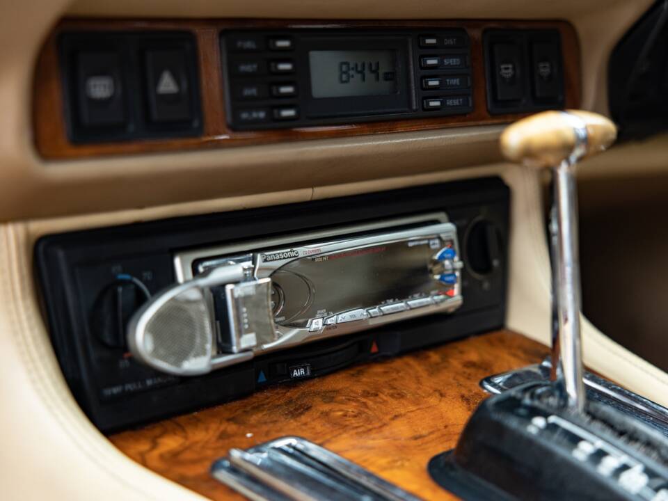 Bild 33/41 von Jaguar XJS 5.3 V12 (1992)