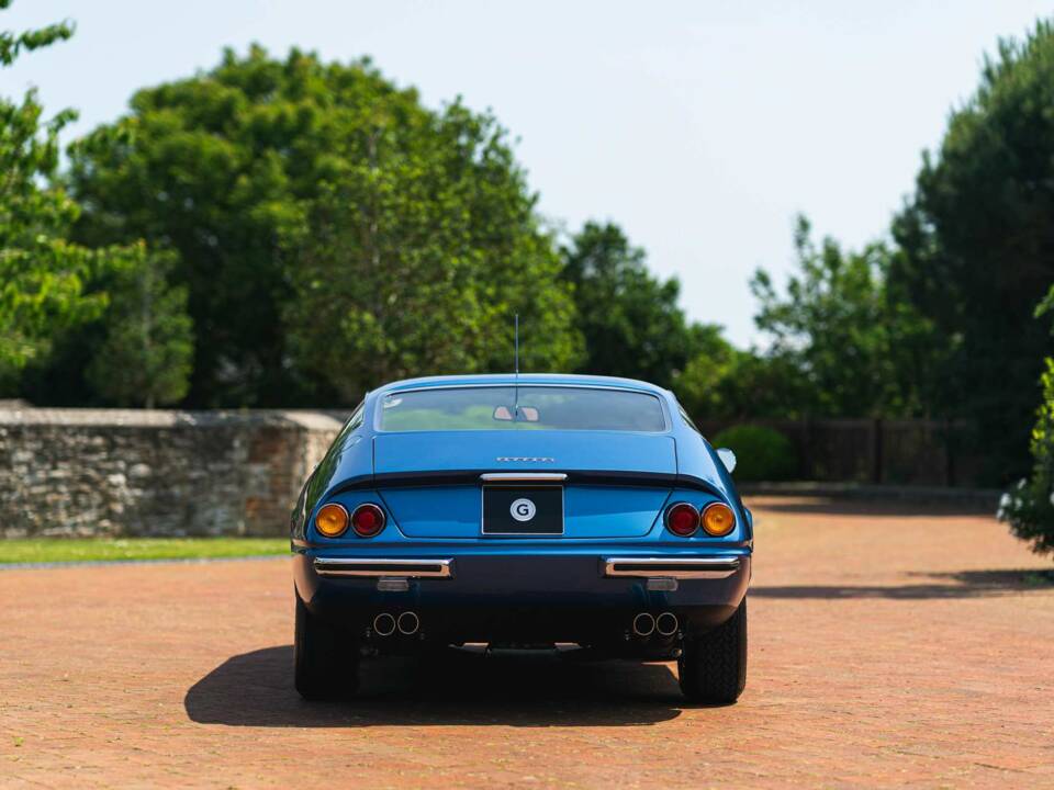 Image 6/30 de Ferrari 365 GTB&#x2F;4 Daytona (1973)