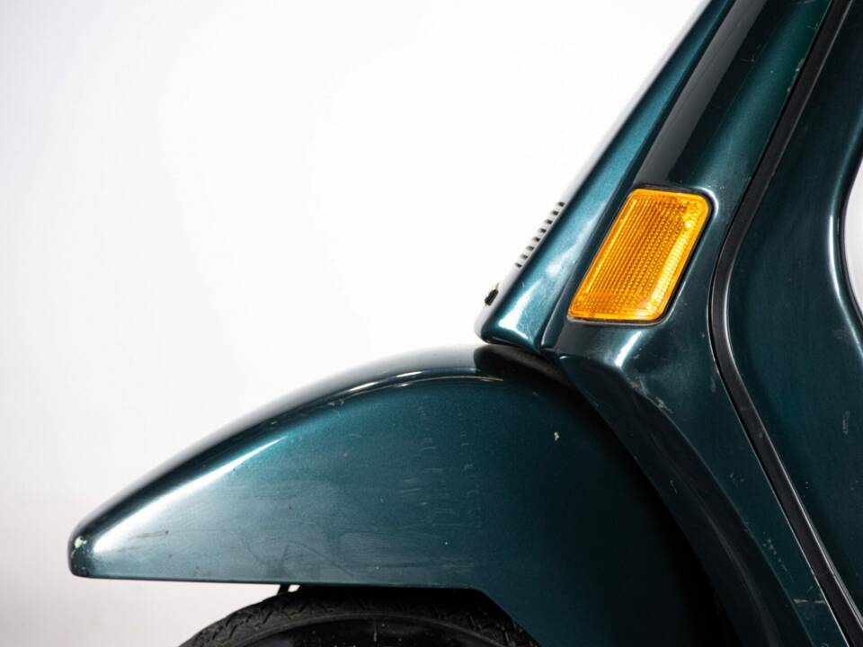 Bild 47/50 von Piaggio Vespa Cosa 150 (1990)