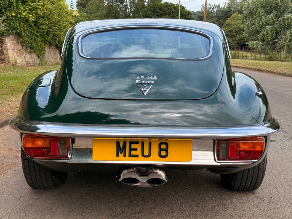 Afbeelding 2/17 van Jaguar E-Type V12 (2+2) (1973)